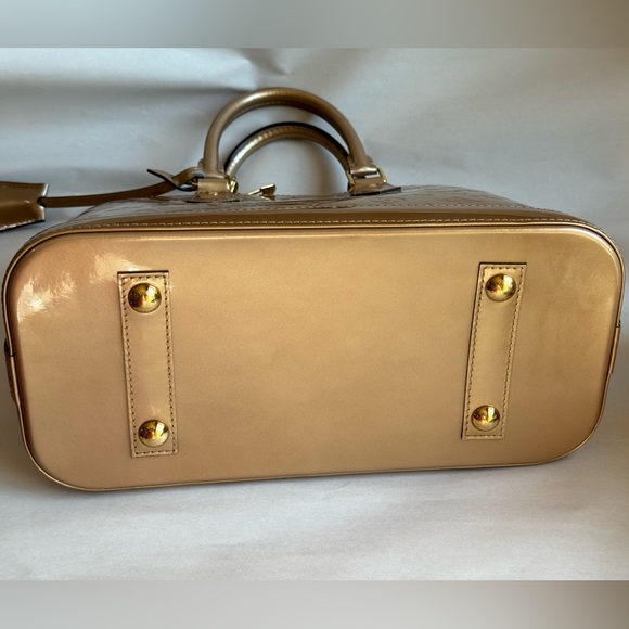 Louis Vuitton bag - Picture 10 of 14